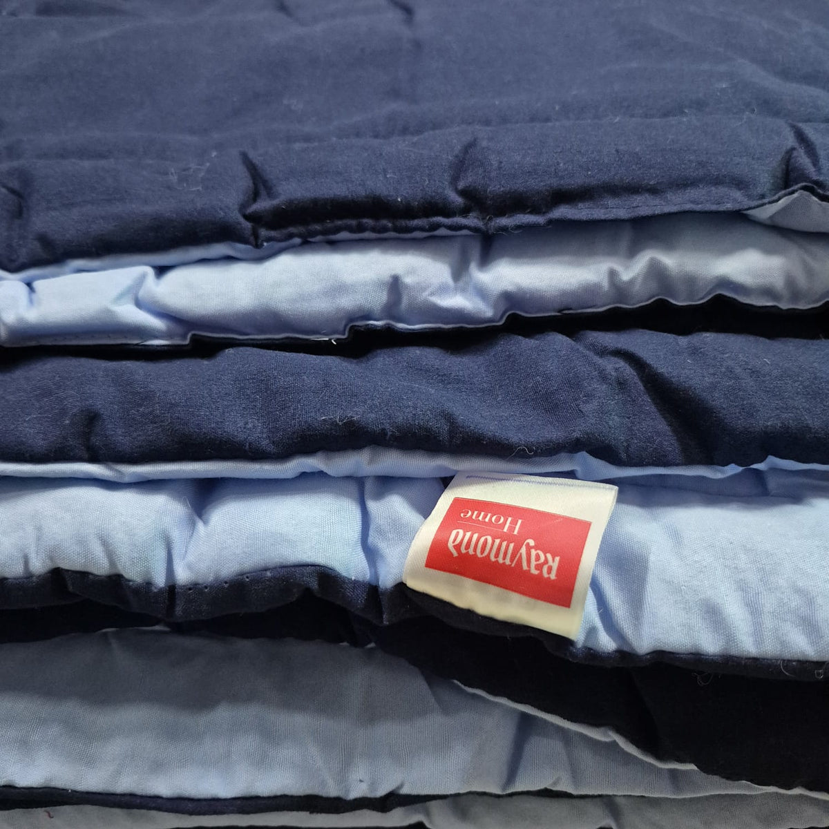 Raymond (Original) Comforter