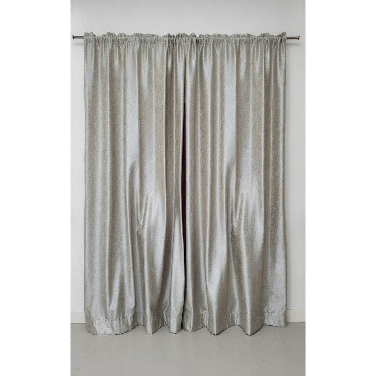 Curtain
