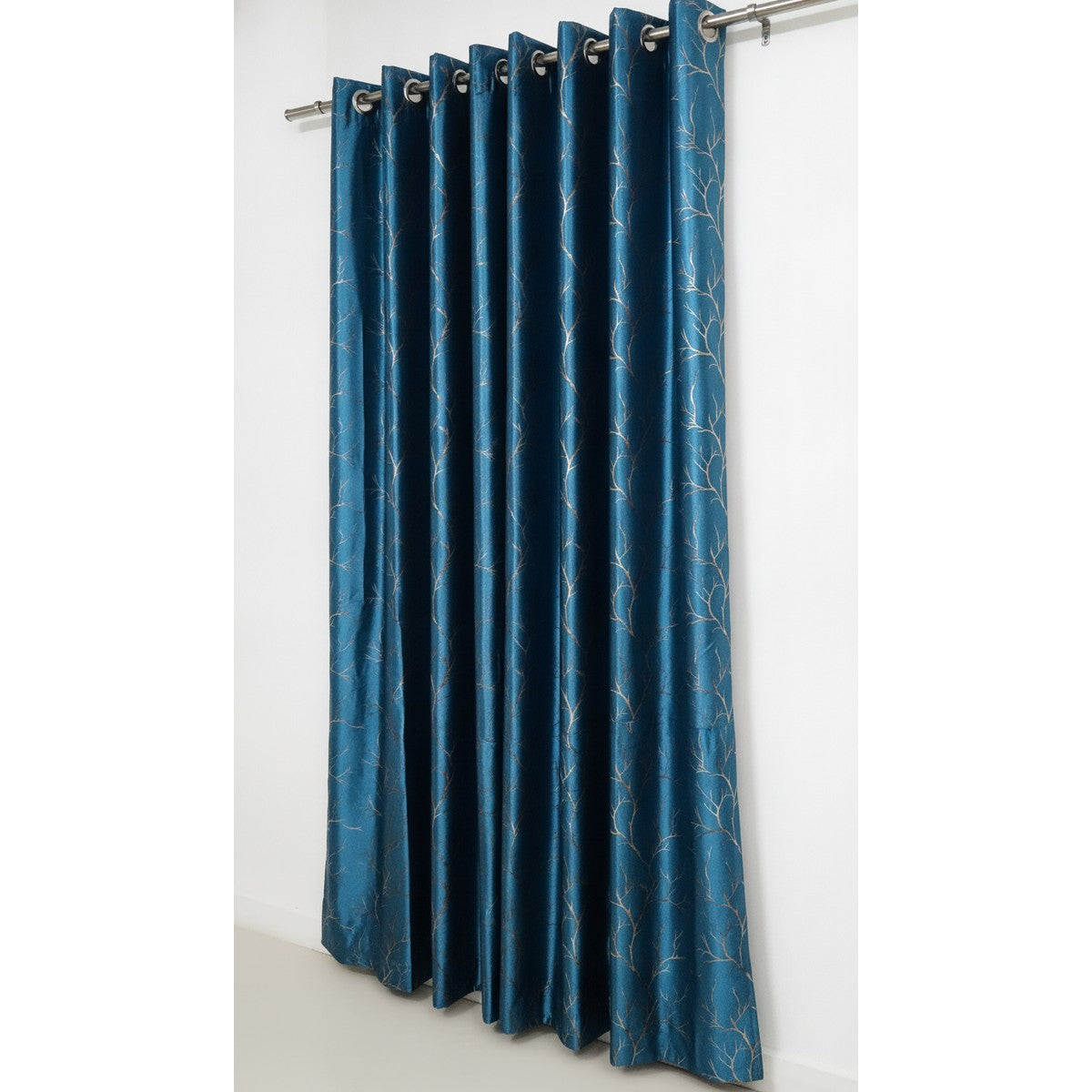 Curtain